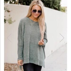 Pink Lily Olive Green Oversized Sweater Size Small